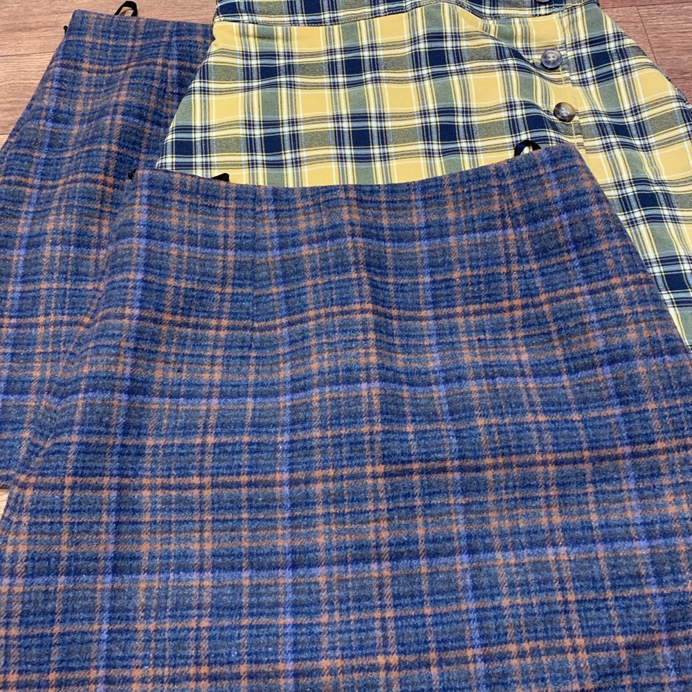 Women’s set of 3 Plaid A-Line Skirt size small